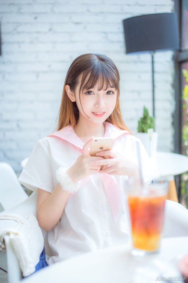 梦想绿色的校园，永远有浓厚的书香;梦想阳光的校园，永远有关爱的永恒。